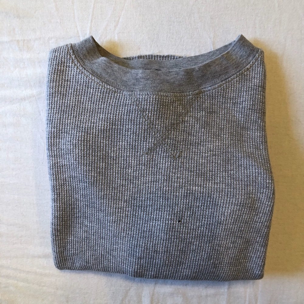 Brandy Melville pullover sweater
